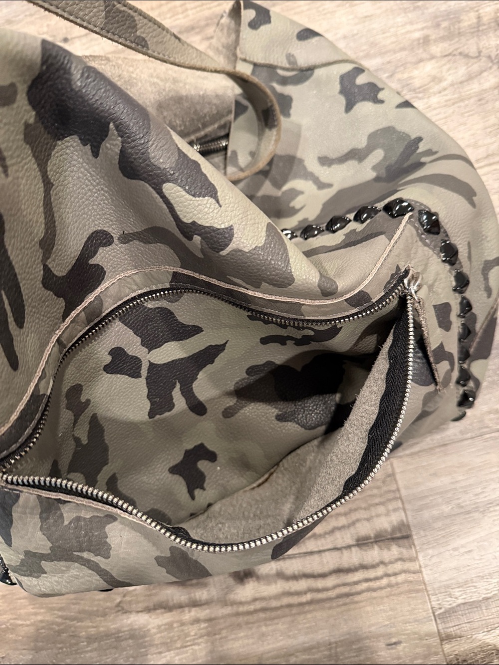 LAGGO 'Miley' Leather Tote Bag in Olive Camo - Picture 8 of 14